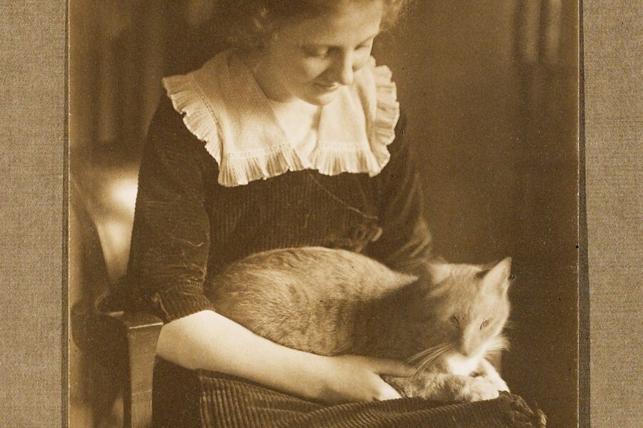 Dorothy with cat