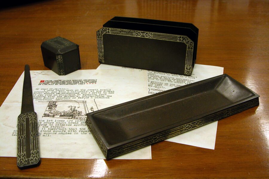 Heintz Desk Set